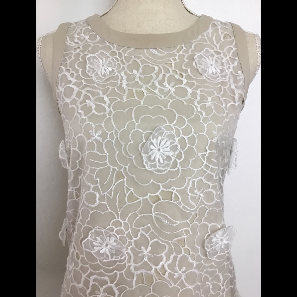 Ann Taylor Sleeveless Shirt Top Blouse Floral - Picture 2 of 5